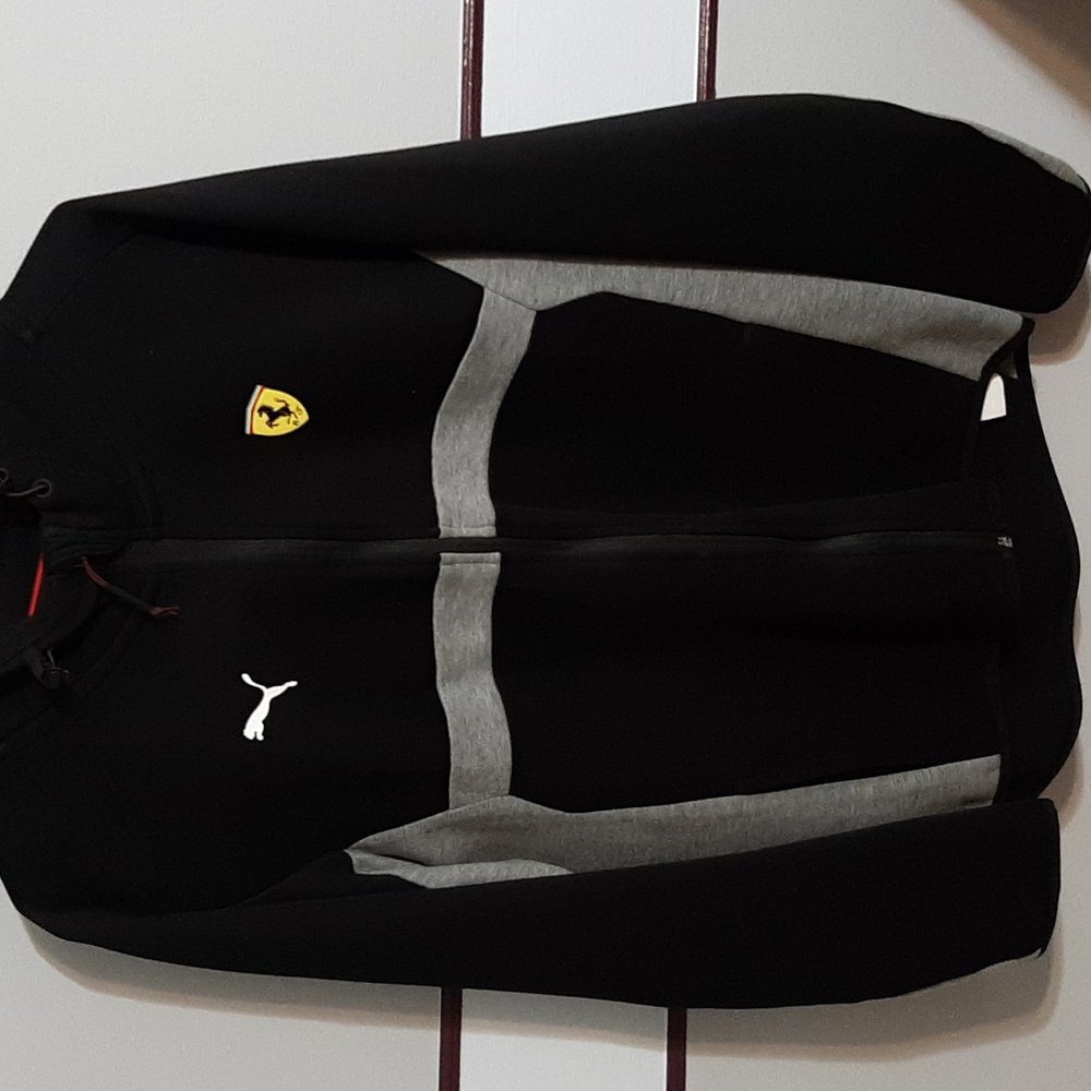 Boy sweater with zipper